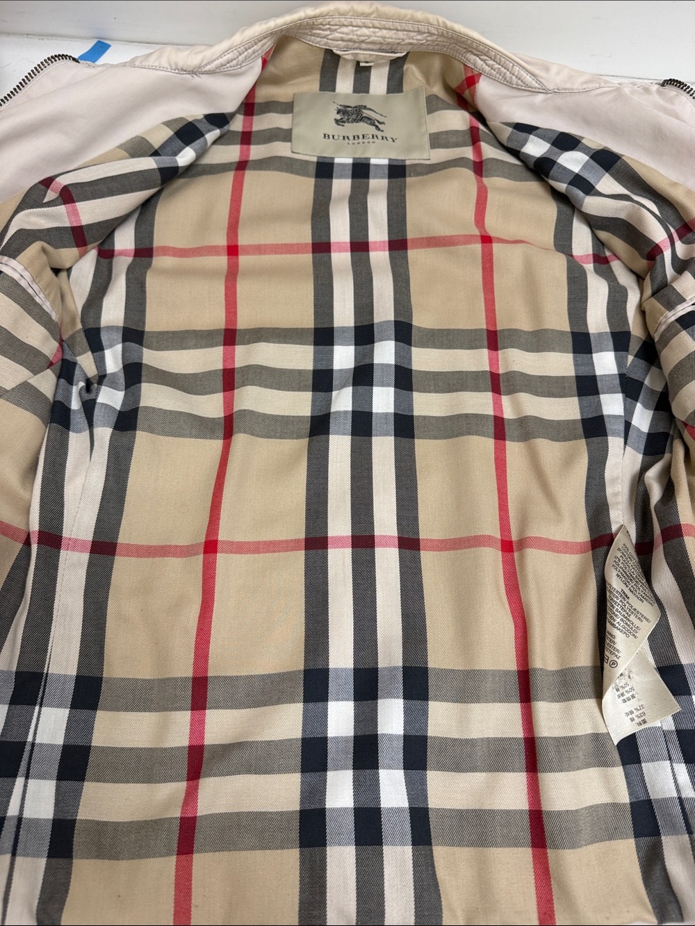 Burberry Light Beige Zip-Front Trench Jacket with Check Lining - Picture 12 of 14